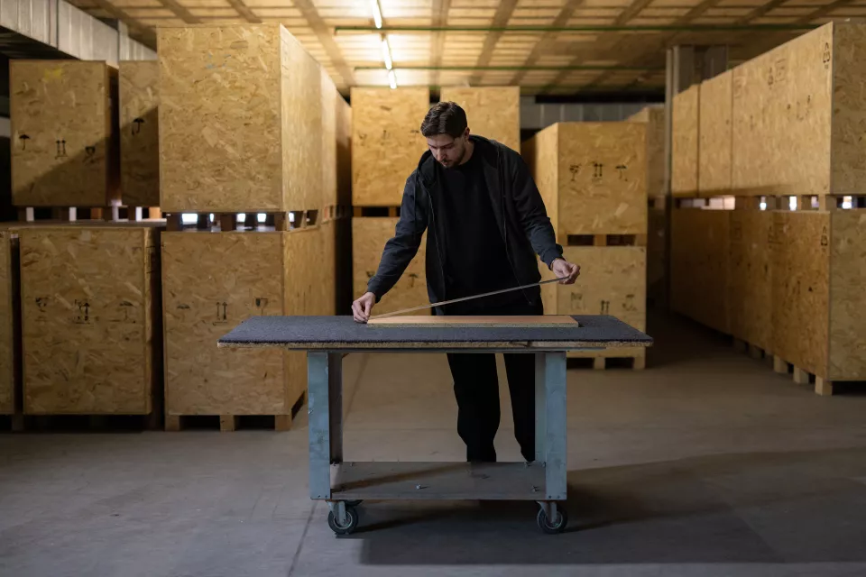 item.image?.alt || ''